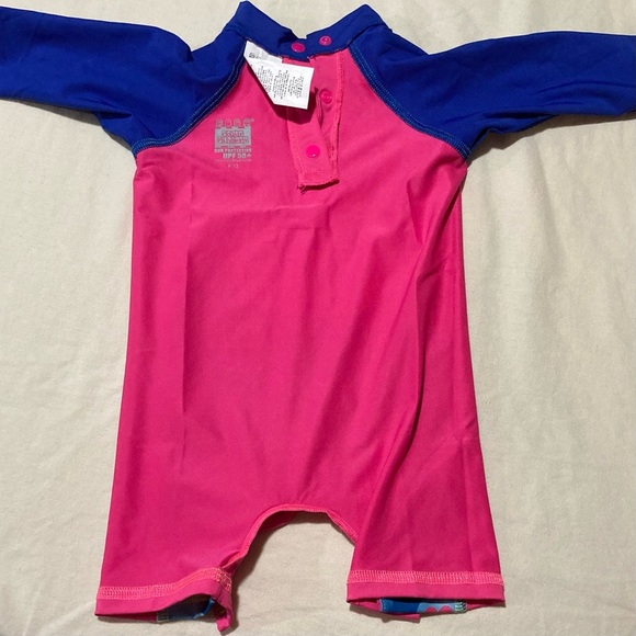 Color Fingers One Piece SPF 50 Swimwear with Duck Design - Picture 5 of 13